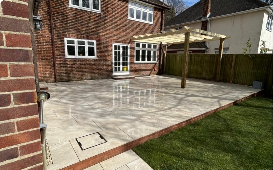 Design Raised patio in Emmer Green completed on12/01/2023