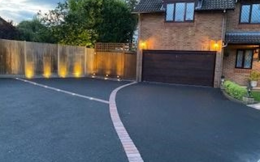 Design Tarmac Driveway in Wokingham created on 04/01/2023