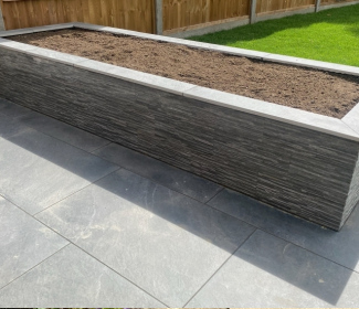 Walling / raised planter